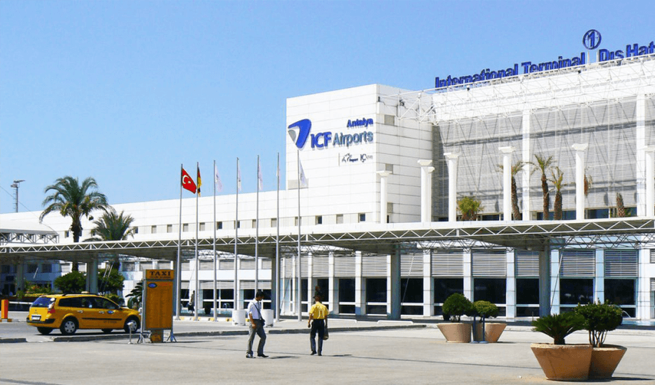 Antalya Antalya Havalimanı (AYT)